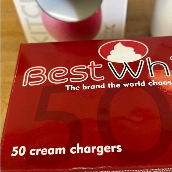 New Best Whip Cream 50 Pk. Chargers - Picture 2 of 4